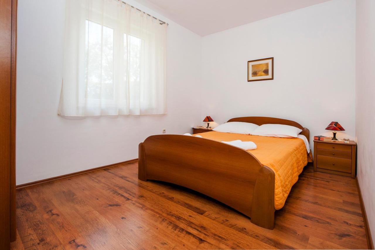 Apartments Bella B Rovinj Bagian luar foto