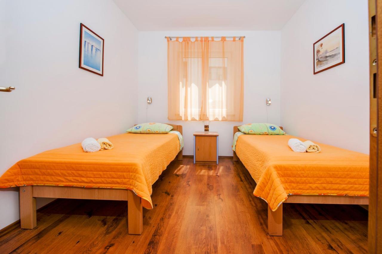 Apartments Bella B Rovinj Bagian luar foto