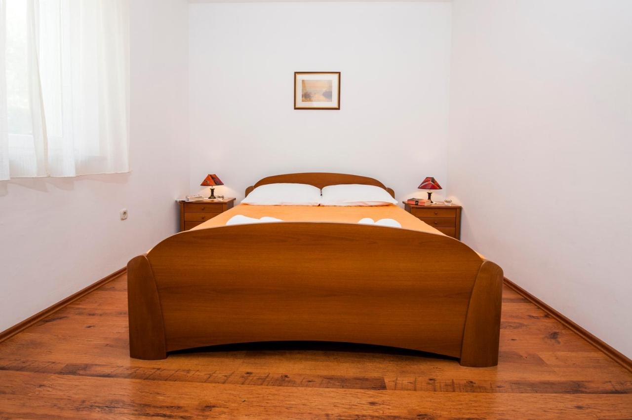 Apartments Bella B Rovinj Bagian luar foto