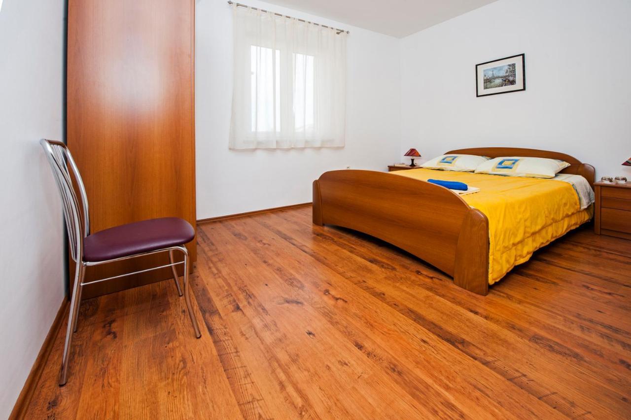 Apartments Bella B Rovinj Bagian luar foto