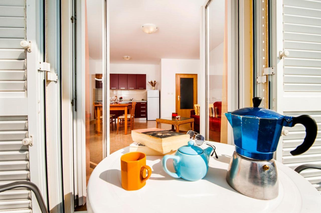 Apartments Bella B Rovinj Bagian luar foto